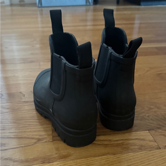 Everlane The Rain Boot - Picture 5 of 5